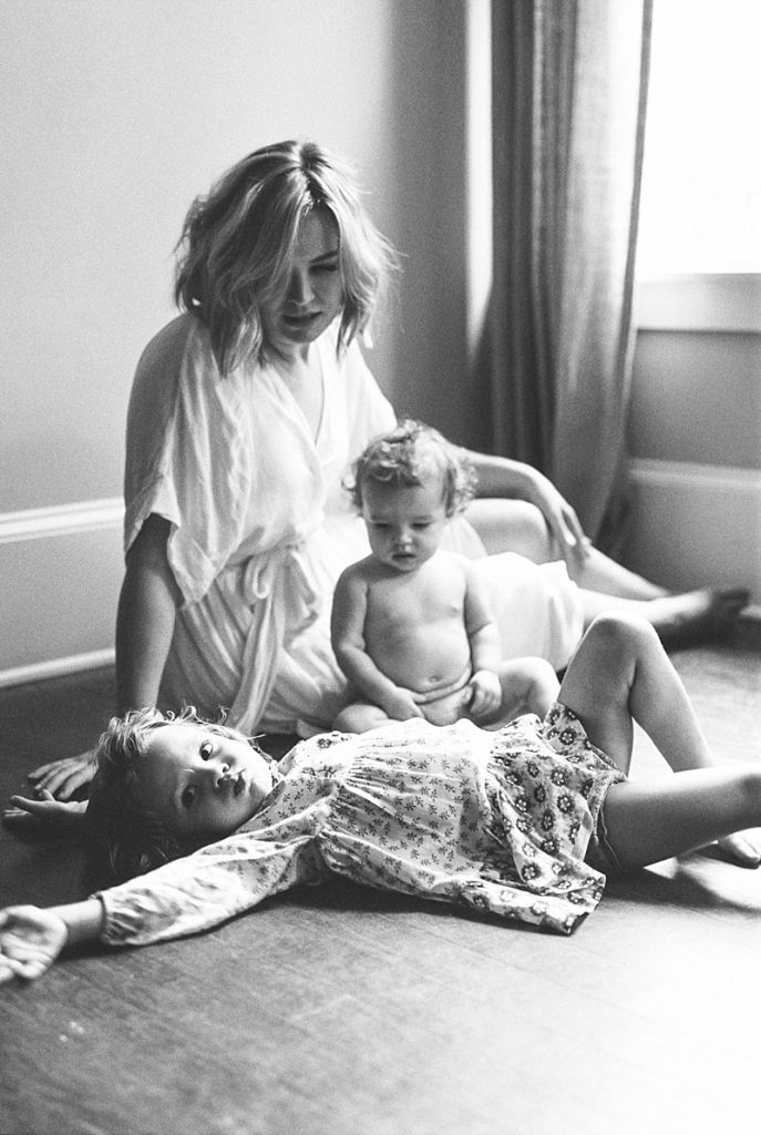 Intimate indoor lifestyle family session by Nashville Photographer, Grace Paul Photography.