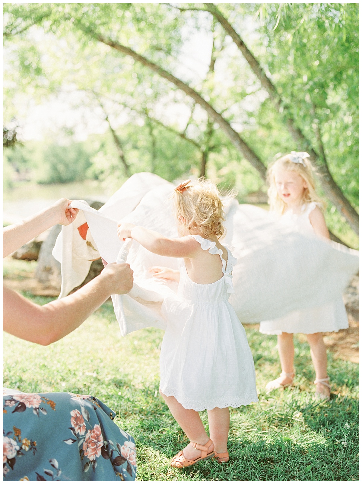 Family Posing Tips by Grace Paul Photography.