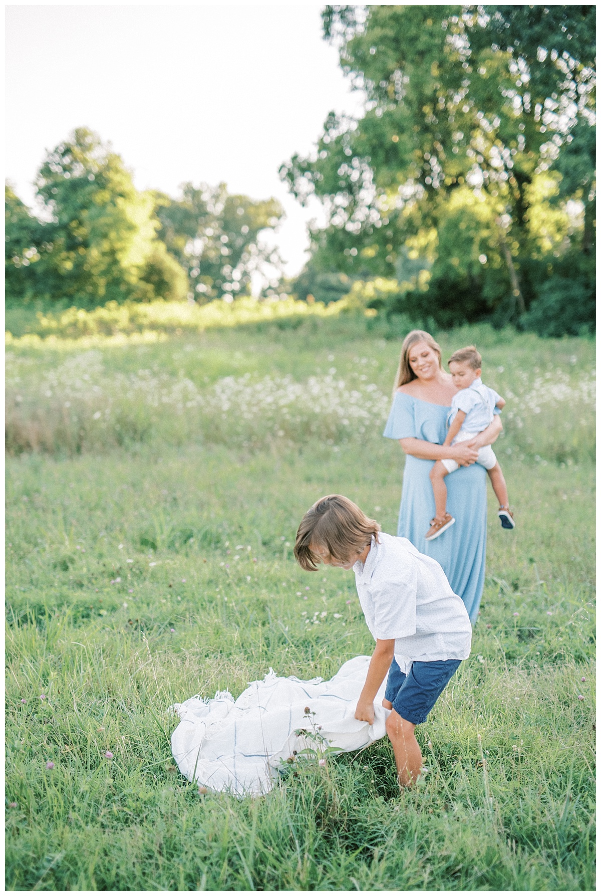 Outdoor family photo session in Murfreesboro, TN by Grace Paul Photography.