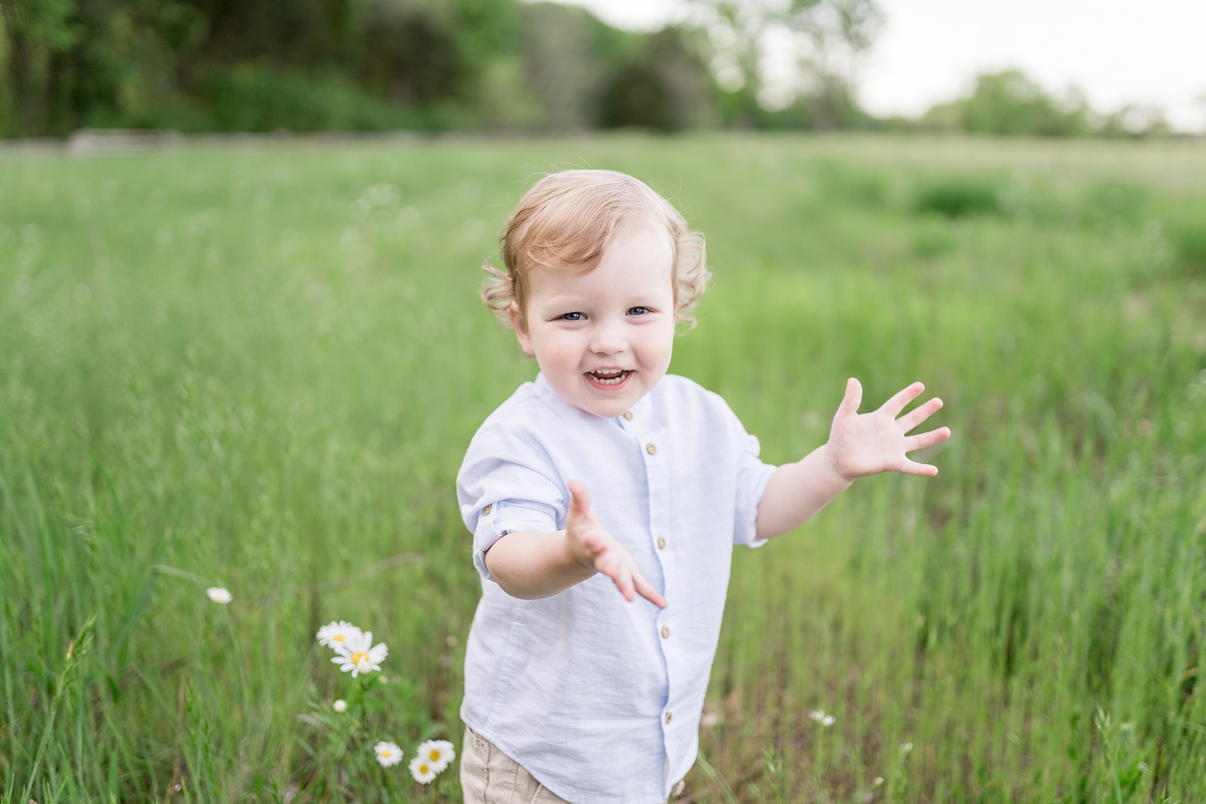 youngest son giggles during Murfreesboro TN Family Session