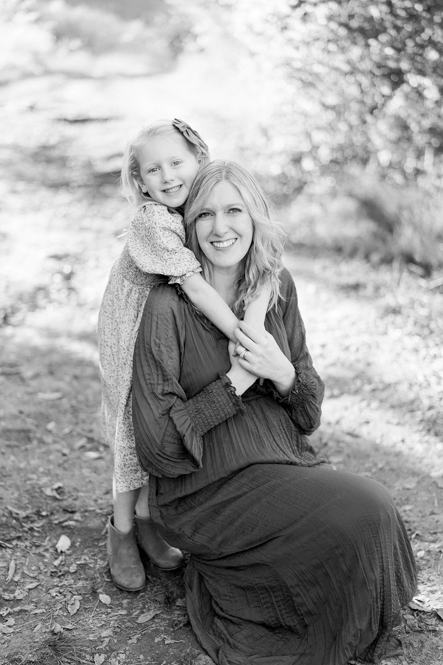 daughter hugs her mom during Brentwood Tennessee Family Session
